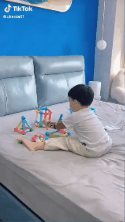 GIF 1